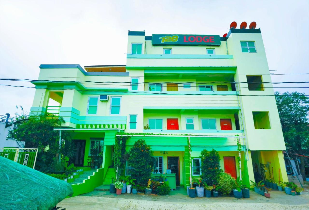 Reddoorz At D128 Lodge Cagayan Valley Tuguegarao City Exterior photo