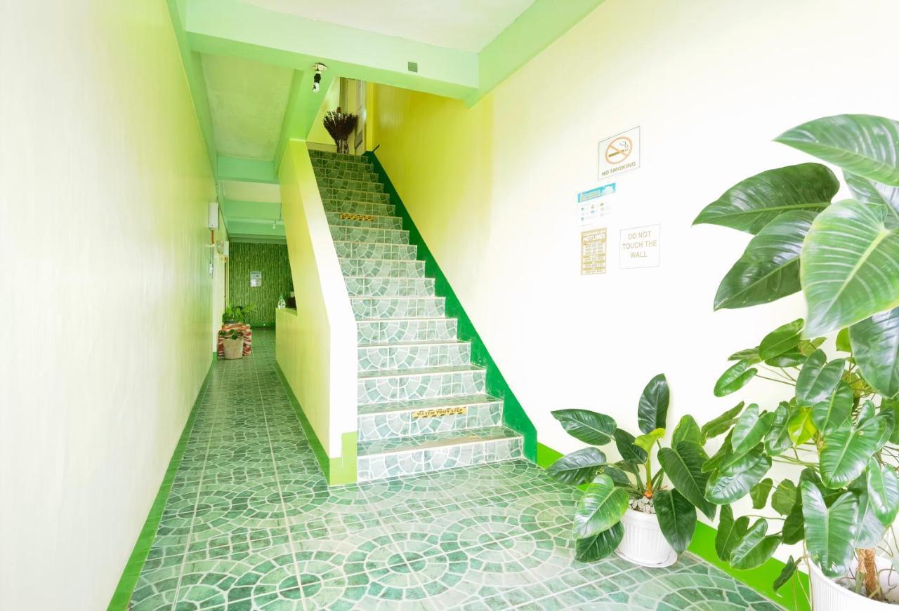 Reddoorz At D128 Lodge Cagayan Valley Tuguegarao City Exterior photo